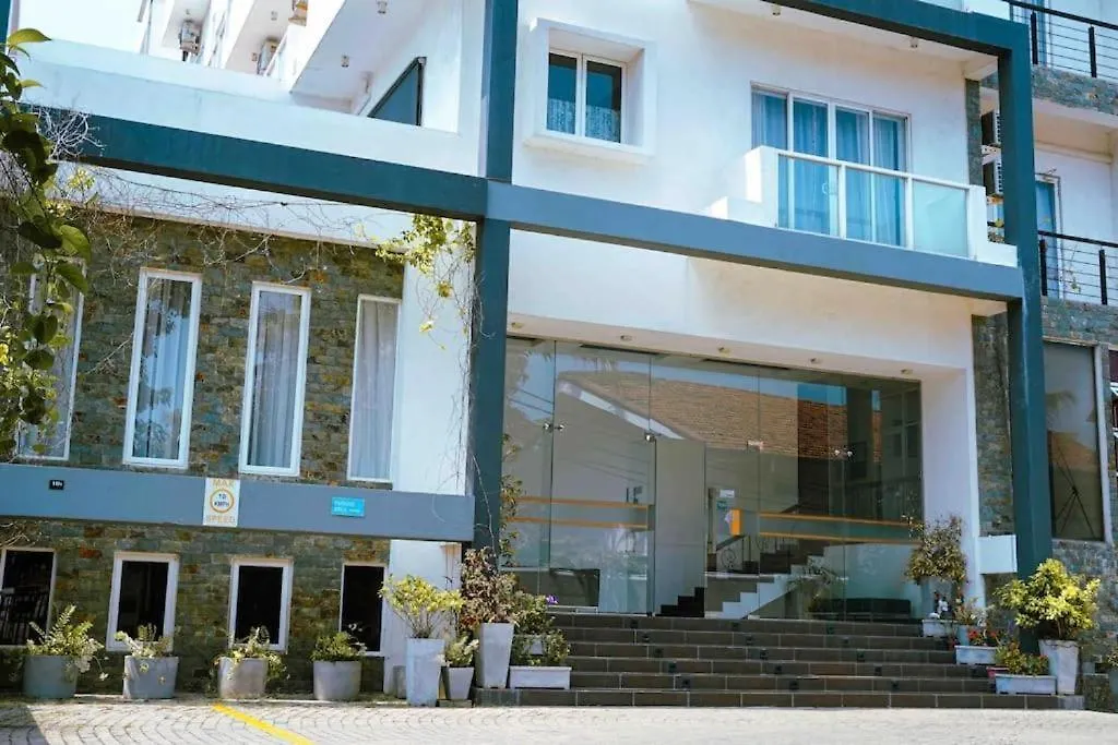 Aeonsky Residence Luxury One Bedroom Apartment Negombo